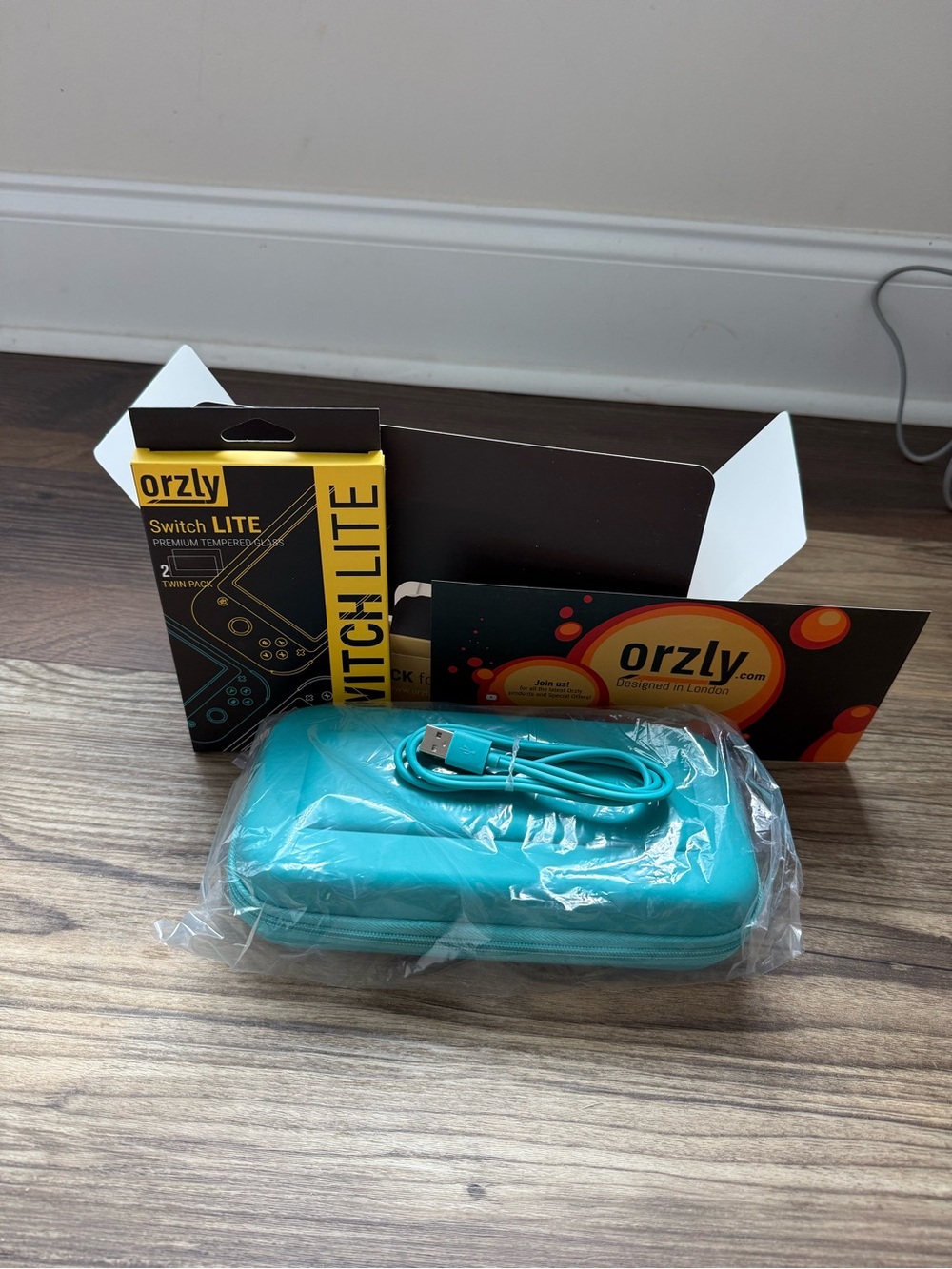 Turquoise Travel Case for Handheld Consoles - Protective Carrying Case